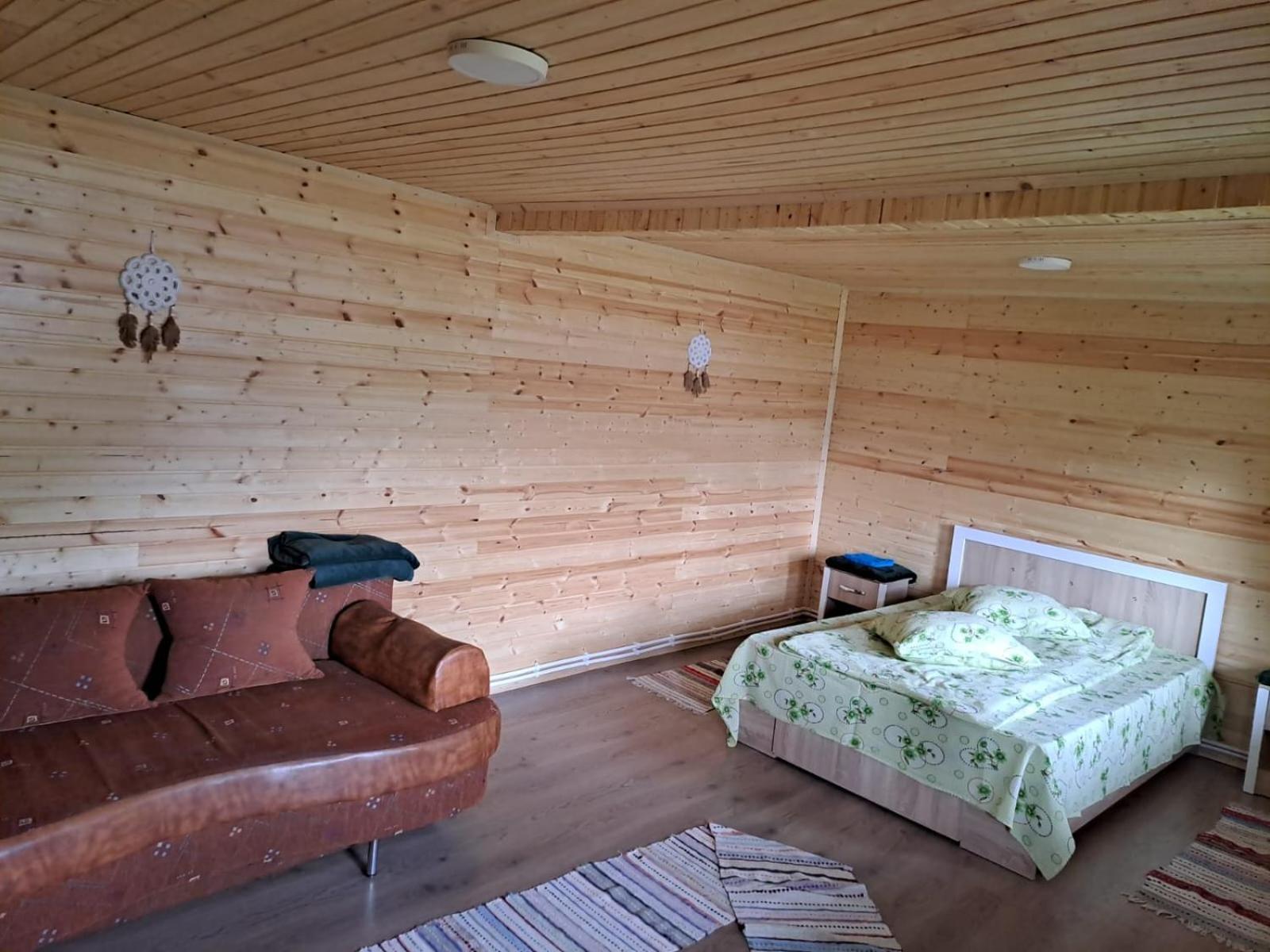 Cabanele Areama Neagra Izvoru Mureşului Cameră foto